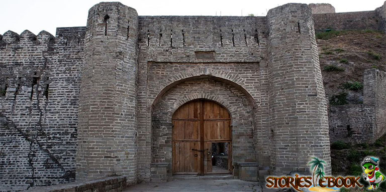 Kangra Fort, Dharamshala - stories ebook