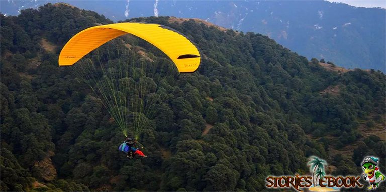 Paragliding in Dharamshala, Dharamshala - stories ebook